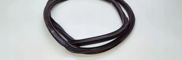 Audi A4 S4 B9 Rubber seal rear door 8W5833721