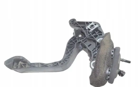 Ford Fiesta Clutch pedal AY117B633AD