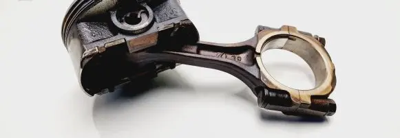 Subaru Forester SG Piston with connecting rod