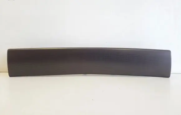 Dashboard glove box trim