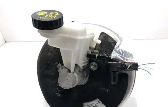 Opel Grandland X Brake booster 9807687080