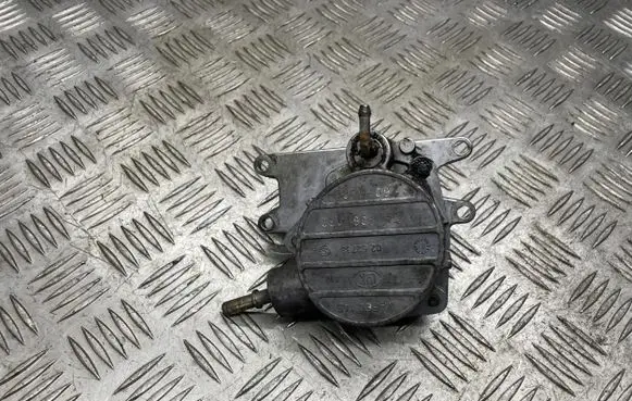 Opel Zafira A Vacuum pump 24406132 0252738 26010484