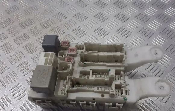 Toyota Corolla E140 E150 Fuse box set 82730-02150-A