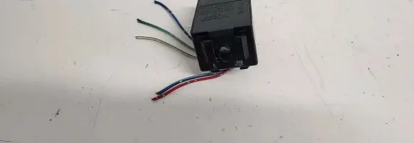 Toyota Previa (XR10, XR20) I Window wiper relay 8594028040 0521002921