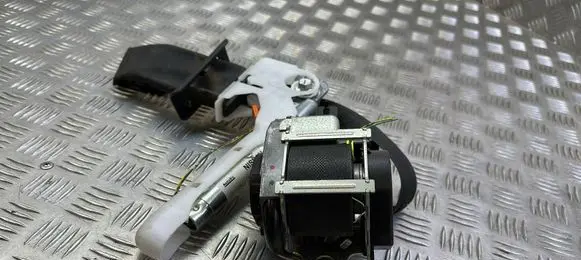Nissan Juke I F15 Front seatbelt 630777100A