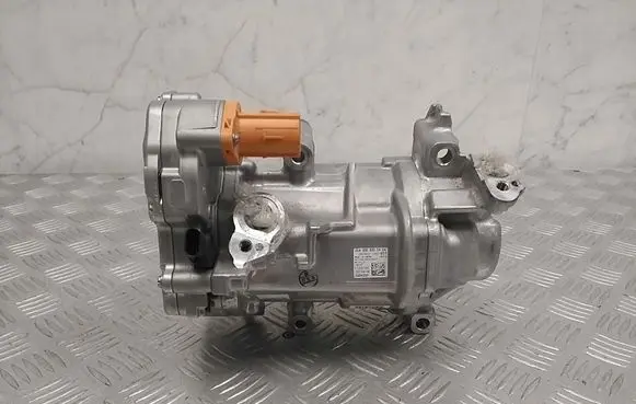 Mercedes-Benz EQE x294 Air conditioning (A/C) compressor (pump) A0008305404