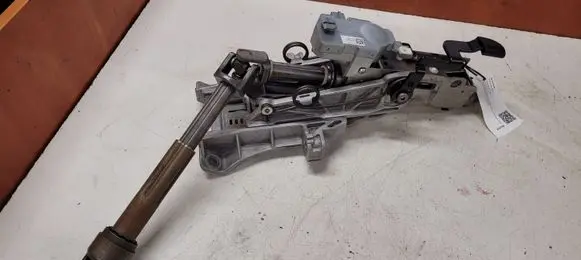 Volvo V40 Steering wheel axle P31387339 13042300967