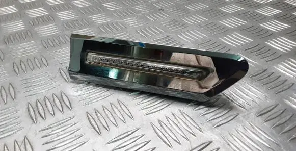 BMW 7 F01 F02 F03 F04 Front fender indicator light 63137203372 7203372