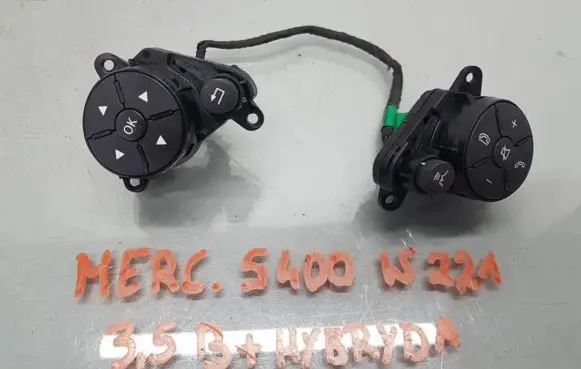 Mercedes-Benz S W221 Steering wheel buttons/switches A2218215851