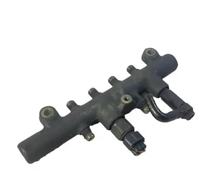Toyota RAV 4 (XA40) Fuel main line pipe