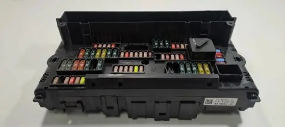 BMW 5 F10 F11 Fuse box set 1703344