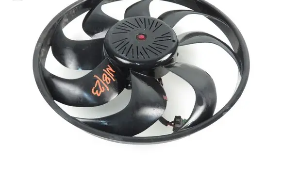Ford Focus Fan set 8V618C607