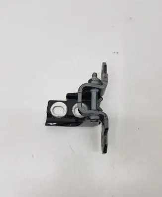 Renault Clio IV Rear door upper hinge 804000016R5