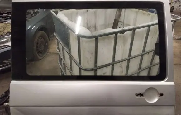 Volkswagen Transporter - Caravelle T5 Sliding door window/glass 43R000015