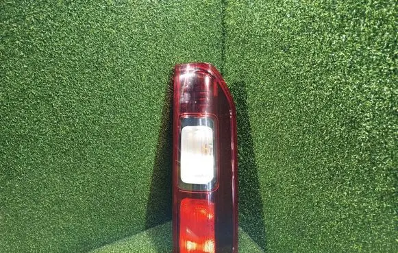 Renault Trafic III (X82) Rear/tail lights 265504656R 93867969