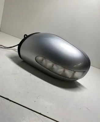 Mercedes-Benz C W203 Front door electric wing mirror 413133417