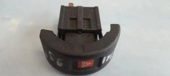Opel Astra G Hazard light switch 90561384 90437427