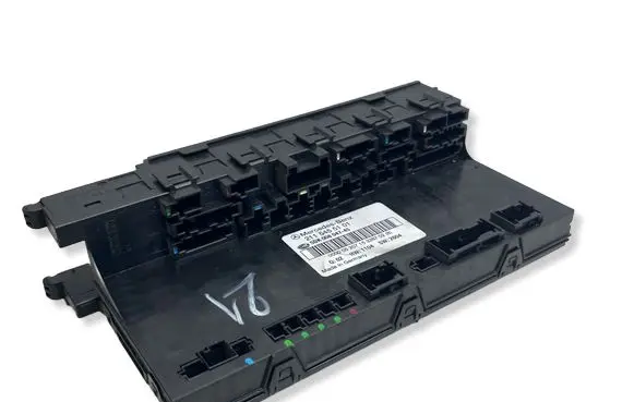 Mercedes-Benz E W211 Fuse module 2115455101 5DK00804745