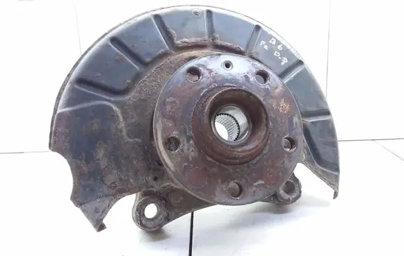 Volkswagen PASSAT B6 Front wheel hub