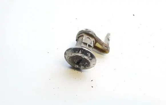 Peugeot 206 Front door lock (next to the handle) 