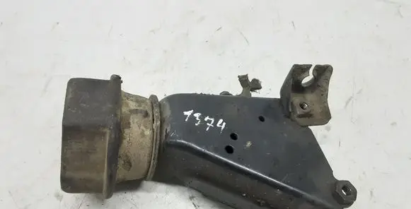 Volkswagen Transporter - Caravelle T4 Gearbox mounting bracket