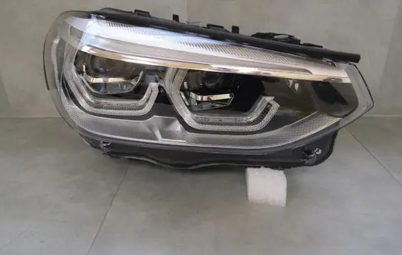 BMW X3 G01 Headlight/headlamp 8739654
