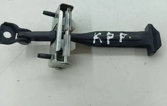 Ford Focus Front door check strap stopper