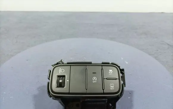 Hyundai i20 (PB PBT) Other switches/knobs/shifts 93700Q0010