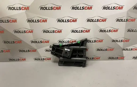 Volvo S60 Front bumper mounting bracket 30796625
