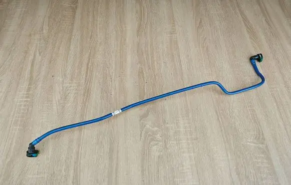 BMW X6 G06 Fuel line pipe 9895498