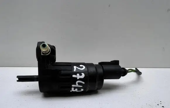 Skoda Yeti (5L) Windscreen/windshield washer pump 1K6955651 8075854
