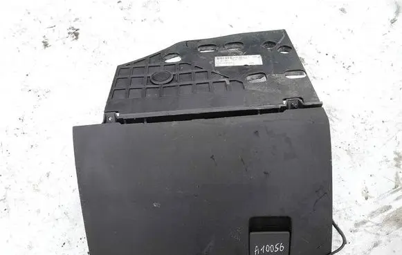 Opel Vectra C Glove box 13157447