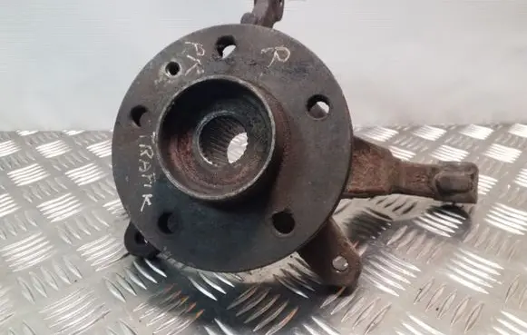 Opel Vivaro Front wheel hub