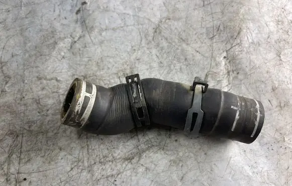 Volkswagen Golf IV Engine coolant pipe/hose