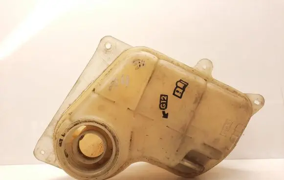 Audi A4 S4 B5 8D Coolant expansion tank/reservoir 8D0121403D