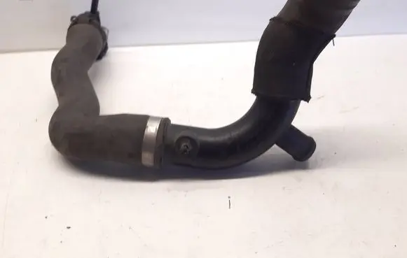 Volkswagen PASSAT B6 Engine coolant pipe/hose 3C0122291D