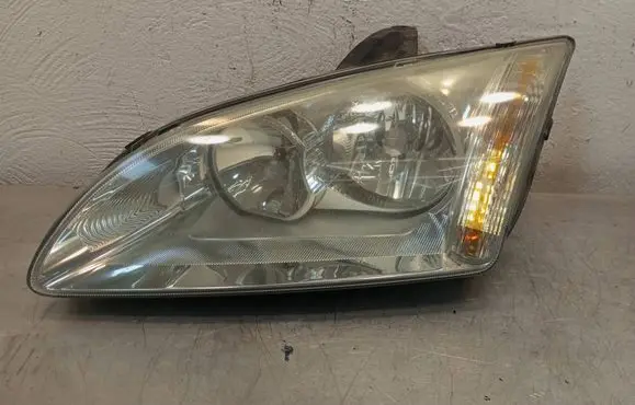 Ford Focus Headlight/headlamp