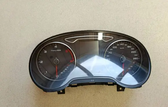Audi A3 S3 8V Speedometer (instrument cluster) 8V0920870H 1355011026 YDD02410