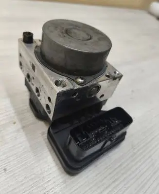 Toyota C-HR I ABS Pump 11304041570 8954110050