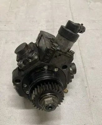 Fuel injection high pressure pump