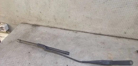 Ford Kuga I Windshield/front glass wiper blade 8V4117526CC
