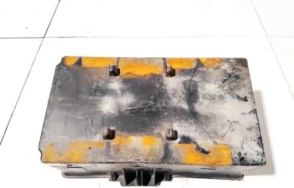 Ford Mondeo Mk III Battery box tray cover/lid 1s7t10757be