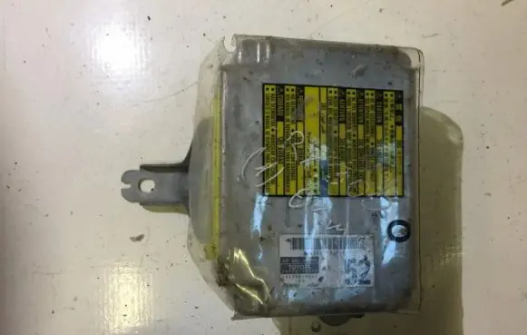 Lexus RX 300 Airbag control unit/module 8917048060 1523006411