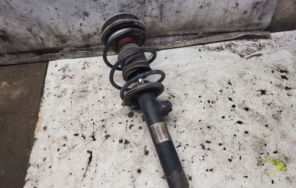 BMW 3 E46 Front shock absorber with coil spring