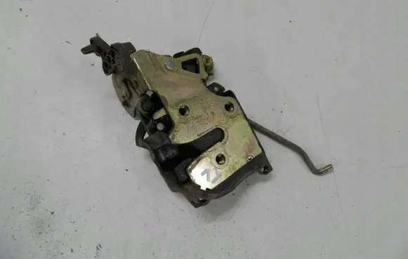 Chevrolet Lanos Rear door lock 