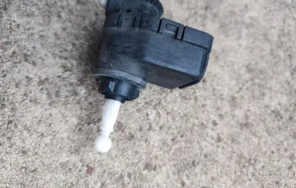Jeep Grand Cherokee (WJ) Headlight level adjustment motor 0307852371