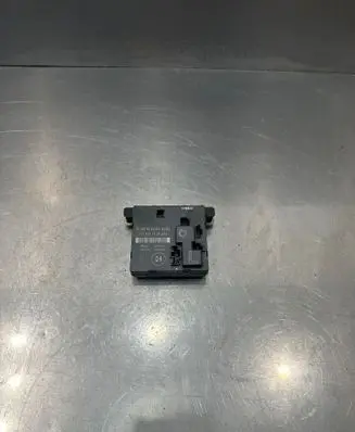 Mercedes-Benz E W211 Door control unit/module 2118201526 030929 356805