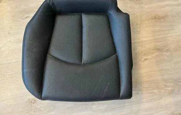 Rear seat