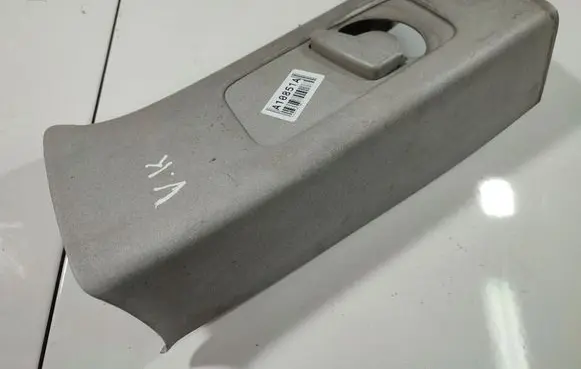 Volkswagen Polo IV 9N3 (B) pillar trim (top) W0603867243