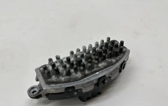 BMW 4 F32 F33 Heater blower fan relay 9319919